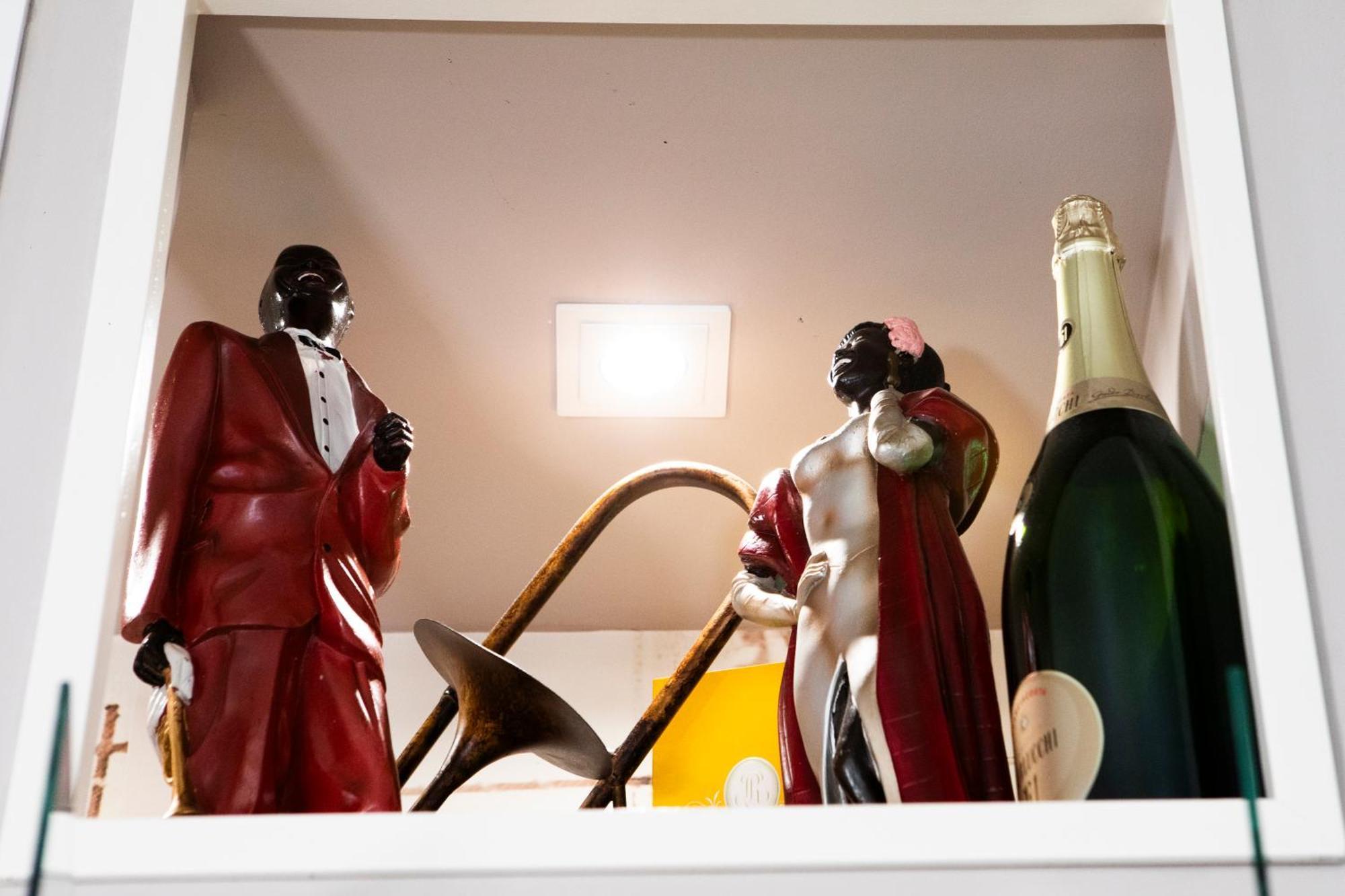 Hotel Leon - Ristorante Al Cavallino Rosso ซานโจวานนี โรตอนโด ภายนอก รูปภาพ